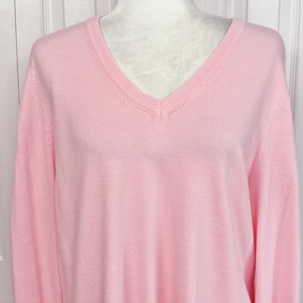 NWT Basic Editions Light Pink Soft Luxury Yarn V-… - image 2